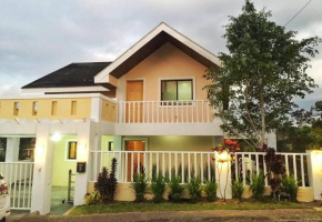  TAGAYTAY 2 br staycation w/ 1 king, 2 queen & 50